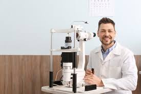 Ishaq Eye Hospital, Brig Salahuddin Clinic, Top Eye Specialist